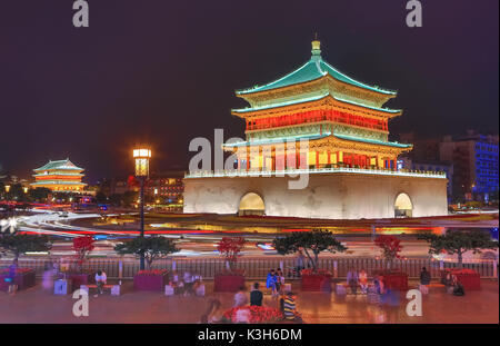 Chine, Province du Shaanxi, Xi'an, Ville de La Cloche et Tour du tambour Banque D'Images