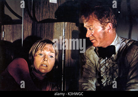 Le Poseidon Adventure CAROLE LYNLEY, boutons rouges Date : 1972 Banque D'Images