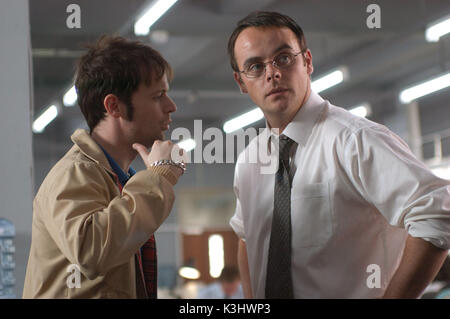 Sur la photo : Declan Donnelly que Ray Santilli avec Anthony McPartlin comme Gary Shoefield. Deathwalking Declan Donnelly que Ray Santilli avec Anthony McPartlin comme Gary Shoefield. Date : 2006 Banque D'Images