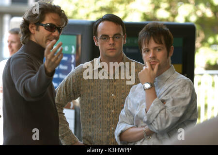 Sur la photo : Declan Donnelly que Ray Santilli avec Anthony McPartlin comme Gary Shoefield avec Jonny Campbell Directeur. Deathwalking Jonny Campbell Directeur, Declan Donnelly, Anthony McPartlin Date : 2006 Banque D'Images