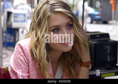 ASHLEY OLSEN stars dans Warner Bros Pictures' comédie d'action New York Minute, également avec Mary-Kate Olsen. Les photographies DOIVENT ÊTRE UTILISÉES EXCLUSIVEMENT POUR LA PUBLICITÉ, de la promotion, de la publicité ou de l'examen de cette motion précise PHOTO ET DE RESTER LA PROPRIÉTÉ DU STUDIO. Non POUR LA VENTE OU LA REDISTRIBUTION. NEW YORK MINUTE [2004] Ashley Olsen Date : 2004 Banque D'Images