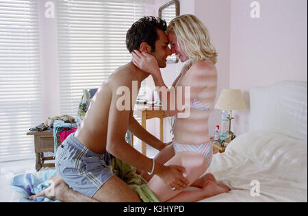 AE FOND KISS EVA BIRTHISTLE, ATTA YAQUB Date : 2004 Banque D'Images