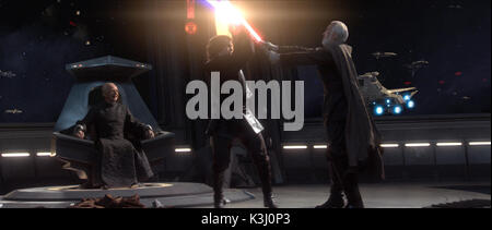 STAR WARS : Épisode III - LA REVANCHE DES SITH (G à D) L'Empereur Palpatine, joué par Ian McDiarmid, Anakin Skywalker, joué par Hayden Christensen et Marcel Dupré, joué par Christopher Lee. STAR WARS : Épisode III - LA REVANCHE DES SITH (L À R) IAN MCDIARMID [L'Empereur Palpatine], [Hayden Christensen Anakin Skywalker], CHRISTOPHER LEE [Count Dooku] Banque D'Images