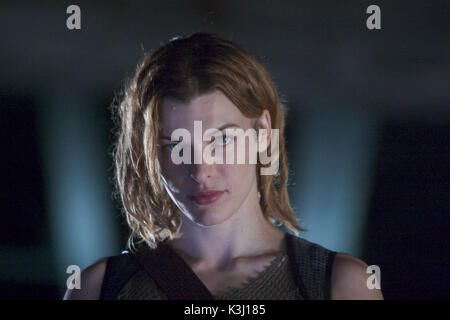 Resident Evil RESIDENT EVIL : Apocalypse Milla Jovovich Date : 2004 Banque D'Images