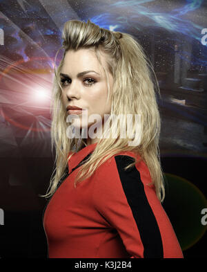 Photo montre : Rose Tyler (Billie Piper) CHRISTOPHER ECCLESTON joue le médecin dans cette nouvelle série à venir sur BBC One avec Billie Piper Rose Tyler. Voyageant à travers le temps et l'espace, le docteur et Rose sont face à face avec un certain nombre de nouveaux monstres - ainsi que la lutte avec l'ennemi juré du médecin, le Daleks. Avertissement : l'utilisation de ce droit d'auteur est soumis à des conditions d'utilisation de la BBC Digital Photo Service. En particulier, cette image ne peut être utilisée que pendant la période de publicité dans le but de faire connaître et de médecin qui a fourni la BBC est crédité. Toute utilisation de ce Banque D'Images