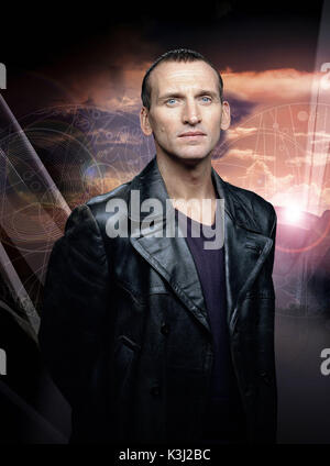 Photo montre : Le docteur (CHRISTOPHER ECCLESTON) CHRISTOPHER ECCLESTON joue le médecin dans cette nouvelle série à venir sur BBC One avec Billie Piper Rose Tyler. Voyageant à travers le temps et l'espace, le docteur et Rose sont face à face avec un certain nombre de nouveaux monstres - ainsi que la lutte avec l'ennemi juré du médecin, le Daleks. Avertissement : l'utilisation de ce droit d'auteur est soumis à des conditions d'utilisation de la BBC Digital Photo Service. En particulier, cette image ne peut être utilisée que pendant la période de publicité dans le but de faire connaître et de médecin qui a fourni la BBC est crédité. Toute utilisation Banque D'Images