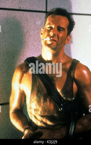 DIE HARD BRUCE WILLIS Date : 1988 Banque D'Images