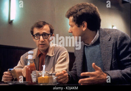 L'AVANT vérifier de quelle façon cela va à l'avant Woody Allen, Michael Murphy Date : 1976 Banque D'Images