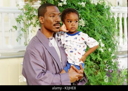 DADDY DAY CARE EDDIE MURPHY, KHAMANI GRIFFIN DADDY DAY CARE Date : 2003 Banque D'Images