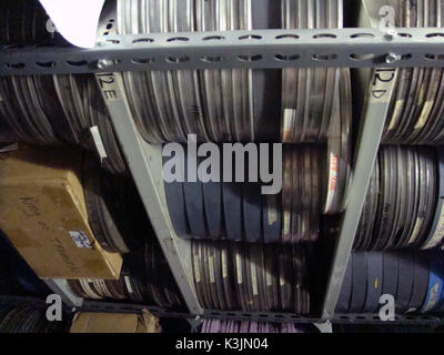 Les boîtes de films archivés au Musée du Cinéma, Londres, juillet 2009 Banque D'Images