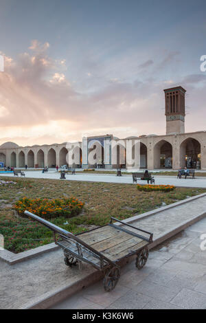 L'Iran, le sud-est de l'Iran, Kerman, bout à bout Bazar, cour intérieure Banque D'Images