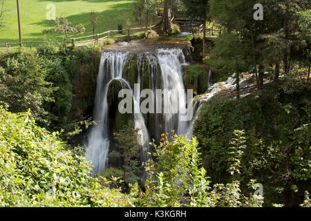 Rastoke en Croatie près du Parc National de Plitvice, un petit village avec beaucoup de cascades Banque D'Images