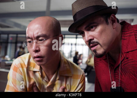 DEXTER [Série TV US 2006 - ] Série,1/ épisode,3 / 'Popping Cherry' [L-R] C.S. LEE comme Vince Masuka, DAVID ZAYAS comme Angel Batista Date : 2006 Banque D'Images