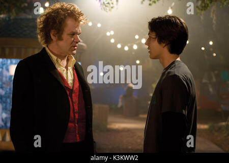 CIRQUE DU FREAK : L'ASSISTANT DU VAMPIRE [US] 2009 Cirque du Freak aka JOHN C. REILLY, CHRIS MASSOGLIA Date : 2009 Banque D'Images