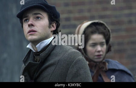 BLEAK HOUSE PATRICK KENNEDY comme Richard, ANNA MAXWELL MARTIN comme Esther Valéry Date : 2005 Banque D'Images