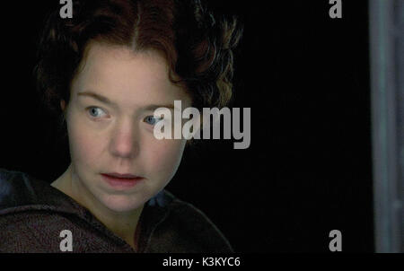 BLEAK HOUSE ANNA MAXWELL MARTIN comme Esther Valéry Date : 2005 Banque D'Images