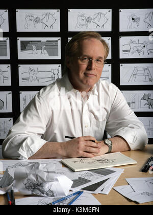 Directeur RATATOUILLE Brad Bird travaille sur certains storyboards RATATOUILLE Date : 2007 Banque D'Images