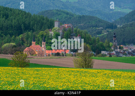 Brunico/Bruneck, Tyrol du Sud, Italie. Banque D'Images