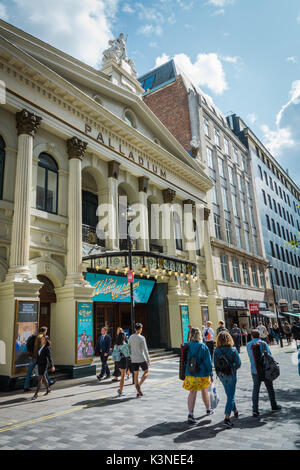 Le London Palladium est un Grade II, West End theatre situé sur Argyll Street à Westminster, London, UK Banque D'Images