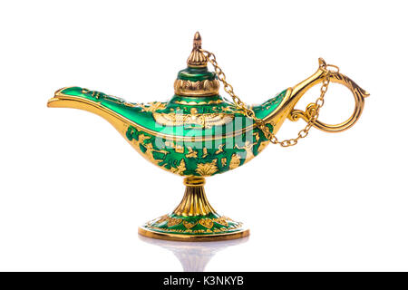 Vintage lamp of Aladdin. Lampe à huile de style ancien. Lampe ancienne. Lampe genie Aussi appelé Aladdin lampe avec symboles pharaoniques Banque D'Images