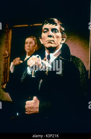 DARK SHADOWS [Série TV US 1966 - 1971] JONATHAN FRID Date : 1971 Banque D'Images