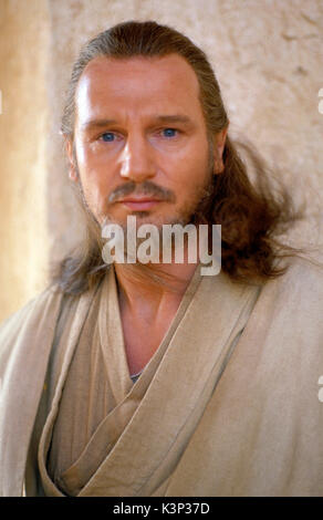 STAR WARS : Episode I - LA MENACE FANTÔME [1999] Liam Neeson que Qui-gon Jinn Date : 1999 Banque D'Images