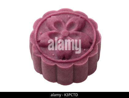 Mooncake handmad isolé sur fond blanc en pleine profondeur de champ à chemin de détourage. Banque D'Images