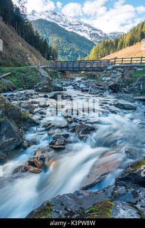 Le rabbin valley Europe, Italie, Trentin-Haut-Adige, Trento, le Rabbin du district, de la vallée du parc naturel du Stelvio Banque D'Images