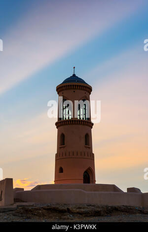 Sur, Région Ivry , Sultanat d'Oman, au Moyen-Orient. Phare. Banque D'Images