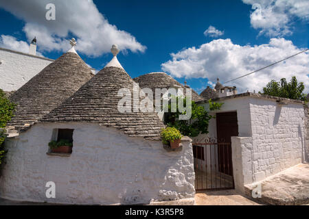 L'Europe, Italie, Alberobello, province de Bari, Pouilles. Banque D'Images