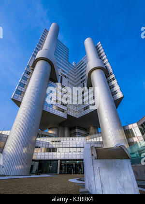 Hypo-Hochhaus, bâtiment administratif de la HypoVereinsbank, Arabellapark, Bogenhausen, Munich, Bavaria, Germany, Europe Banque D'Images