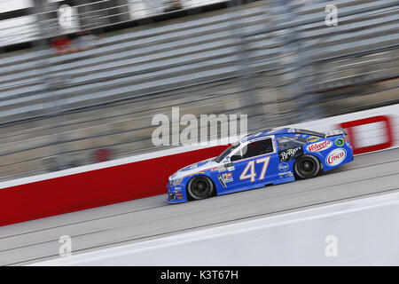 Darlington, en Caroline du Sud, USA. Du 1er septembre 2017. 01 septembre 2017 - Darlington, en Caroline du Sud, USA : AJ Allmendinger (47) tient à la voie à la pratique pour le Bojangles' Southern 500 au Darlington Raceway à Darlington, Caroline du Sud. Crédit : Justin R. Noe Asp Inc/ASP/ZUMA/Alamy Fil Live News Banque D'Images