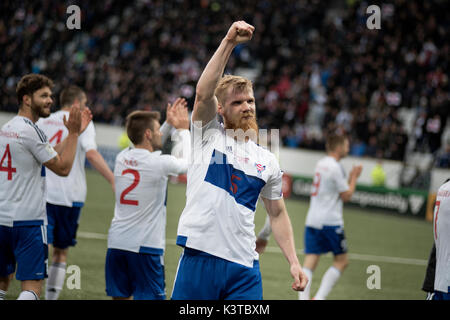 Mal Pais, Costa Rica. 06Th Sep 2017. Îles Féroé, Torshavn - septembre 3, 2017. Les joueurs des Îles Féroé célèbrent leur victoire de 1-0 sur l'Andorre à Torsvoellur Stadion à Torshavn. Dans l'image Odmar Faero (5). Gonzales : Crédit Photo/Alamy Live News Banque D'Images