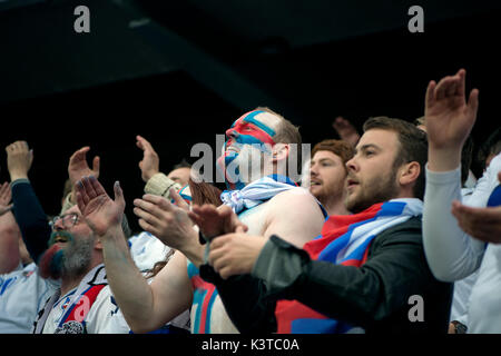 Mal Pais, Costa Rica. 06Th Sep 2017. Îles Féroé, Torshavn - septembre 3, 2017. Les fans de football des îles Féroé ont une partie au cours de la qualification de la Coupe du monde entre les îles Féroé et l'Andorre à Torsvoellur Stadion à Torshavn. Gonzales : Crédit Photo/Alamy Live News Banque D'Images