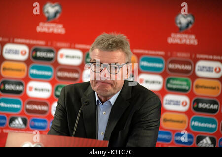 Mal Pais, Costa Rica. 06Th Sep 2017. Îles Féroé, Torshavn - septembre 3, 2017. Gestionnaire danois Lars Olsen des îles Féroé vu à la conférence de presse après la qualification de la Coupe du monde entre les îles Féroé et l'Andorre à Torsvoellur Stadion à Torshavn. Gonzales : Crédit Photo/Alamy Live News Banque D'Images