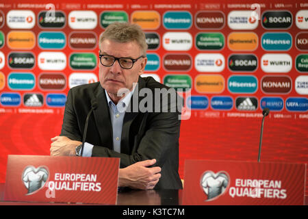 Mal Pais, Costa Rica. 06Th Sep 2017. Îles Féroé, Torshavn - septembre 3, 2017. Gestionnaire danois Lars Olsen des îles Féroé vu à la conférence de presse après la qualification de la Coupe du monde entre les îles Féroé et l'Andorre à Torsvoellur Stadion à Torshavn. Gonzales : Crédit Photo/Alamy Live News Banque D'Images