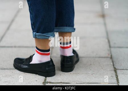 Stockholm, Suède. Août 31, 2017. Un showgoer chic d'arriver à la piste Totême montrer lors de la Fashion Week de Stockholm - Aug 31, 2017 - Photo : Manhattan piste/Grace Lunn ***pour un usage éditorial uniquement*** | utilisée dans le monde entier/dpa/Alamy Live News Banque D'Images