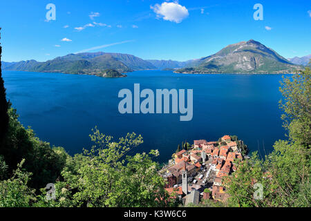 Panorama sur Varenna, Lecco, Lombardie, Italie Banque D'Images