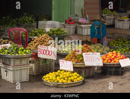 Fruits frais pour la vente sur le marché de l'Asie Banque D'Images