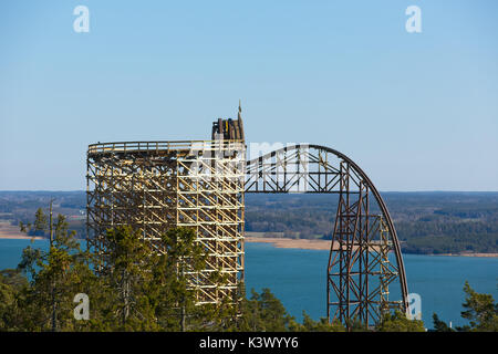 Une traînée de montagnes russes en bois fabriqués par Rocky Mountain de la construction. Banque D'Images