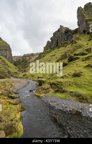 Thakgil terrain de camping dans le sud de l'Islande. Banque D'Images