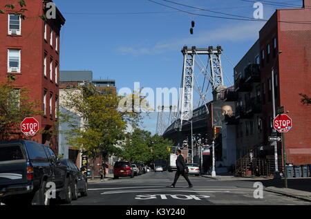 Les piétons à Williamsburg, Brooklyn, New York le 08 mai, 2017. Banque D'Images