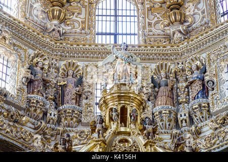 Puebla, Feb 18 : vue de l'intérieur de l'église de Santo Domingo le Feb 18, 2017 à Puebla, Mexique Banque D'Images