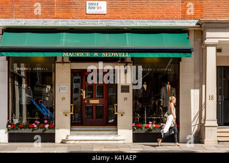 Maurice Sedwell tailleurs sur mesure, Savile Row, London, UK Banque D'Images