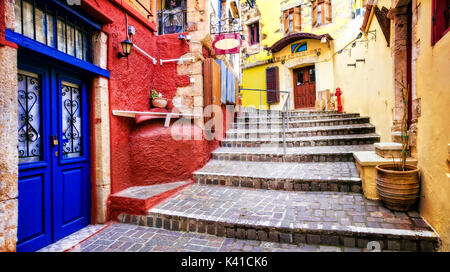 Les rues colorées de la ville de Chania en Crète, Grèce Banque D'Images