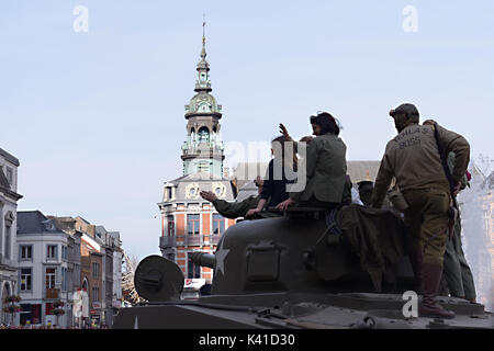 18 édition de réservoirs en ville événements dédiés au 73 anniversaire de la libération de Mons en 1944. Banque D'Images