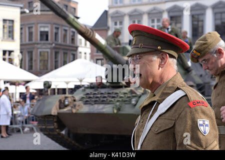 18 édition de réservoirs en ville événements dédiés au 73 anniversaire de la libération de Mons en 1944. Banque D'Images
