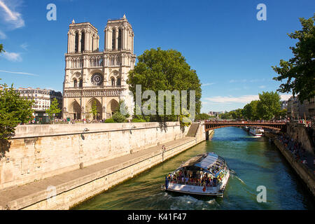 La Cathédrale Notre Dame, Paris, France Banque D'Images