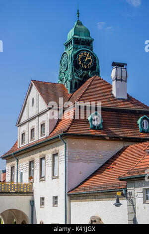 Bathhouse Sprudelhof à Bad Nauheim, Allemagne. Le Sprudelhof est une ancienne station climatique fondée dans la période Art Nouveau. Banque D'Images