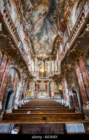 Vue de l'intérieur de l'Église Asamkirche ou église Asam, Munich, Bavière, Allemagne Banque D'Images